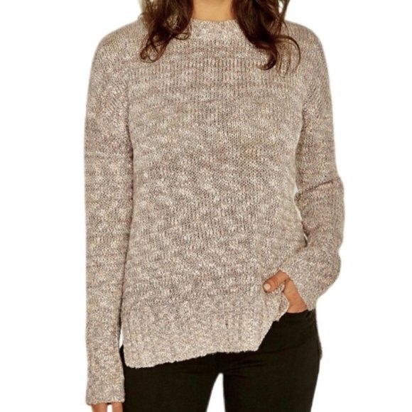 🦩3/$23 Buffalo Stretch Beige Metallic Sweater